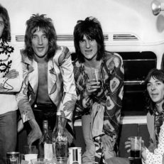 Rod Stewart to Reunite with Faces at Charity Show
