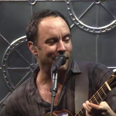 Watch Dave Matthews Band Play Rare Acoustic “Belly Belly Nice” in Atlanta