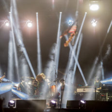 Watch My Morning Jacket Debut “Another Brick in the Wall” at Hulaween