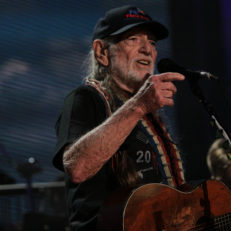 Willie Nelson Cancels Shows Due to Illness