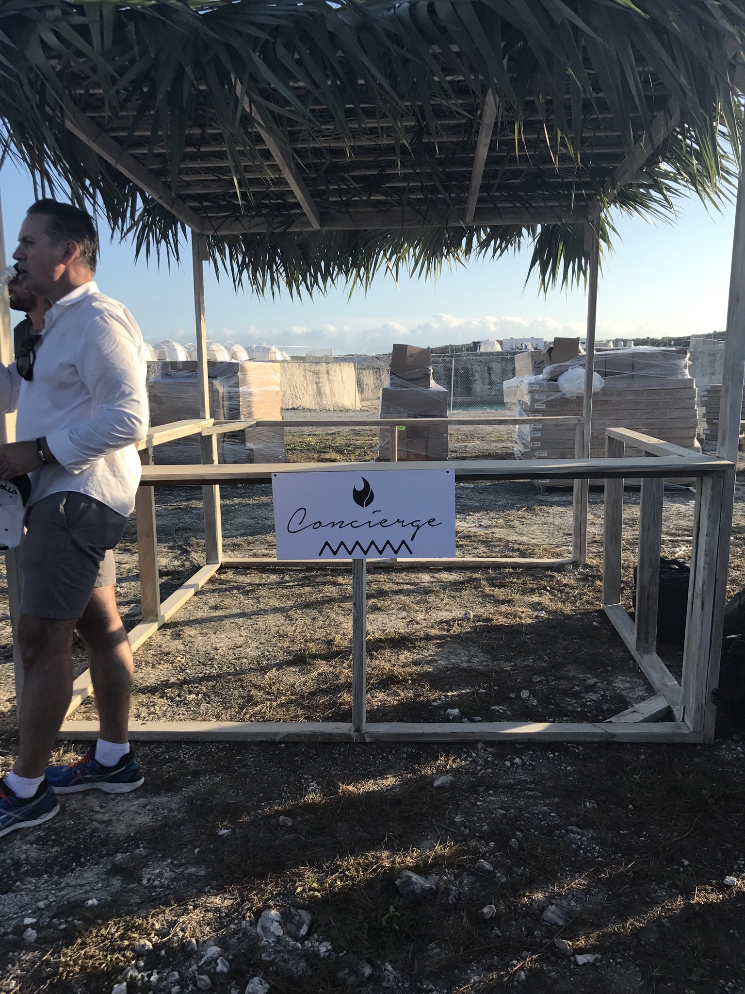 Fyre Festival is a Complete, Utter Disaster and Surely Headed Towards a  Lawsuit