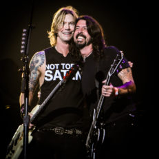 Watch Dave Grohl Join Guns N’ Roses on “Paradise City” in Tulsa