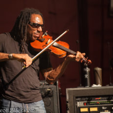 Boyd Tinsley to “Take a Break” from Dave Matthews Band