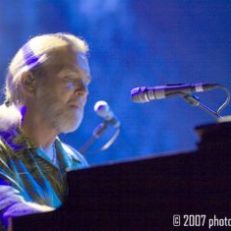 Gregg Allman Confirms Dates with the Brothers After Liver Transplant