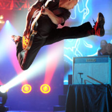 Exposed: Classic Photos from Jeff Kravitz (Phish, Pearl Jam, Kurt Cobain and More)