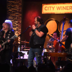 Emmylou Harris, Jackson Browne, Steve Earle, Graham Nash and More Schedule Joint Tour