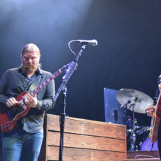 Wheels of Soul in Mansfield (Tedeschi Trucks Band, Drive-By Truckers, Marcus King Band): A Gallery