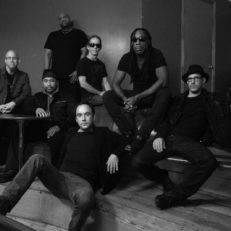 Video: Dave Matthews Band Unveil New Acoustic Set