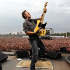 Bruce Springsteen Sets U.S. Tour Dates