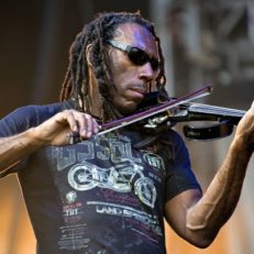 Boyd Tinsley Reveals He Underwent Surgery for Carpal Tunnel