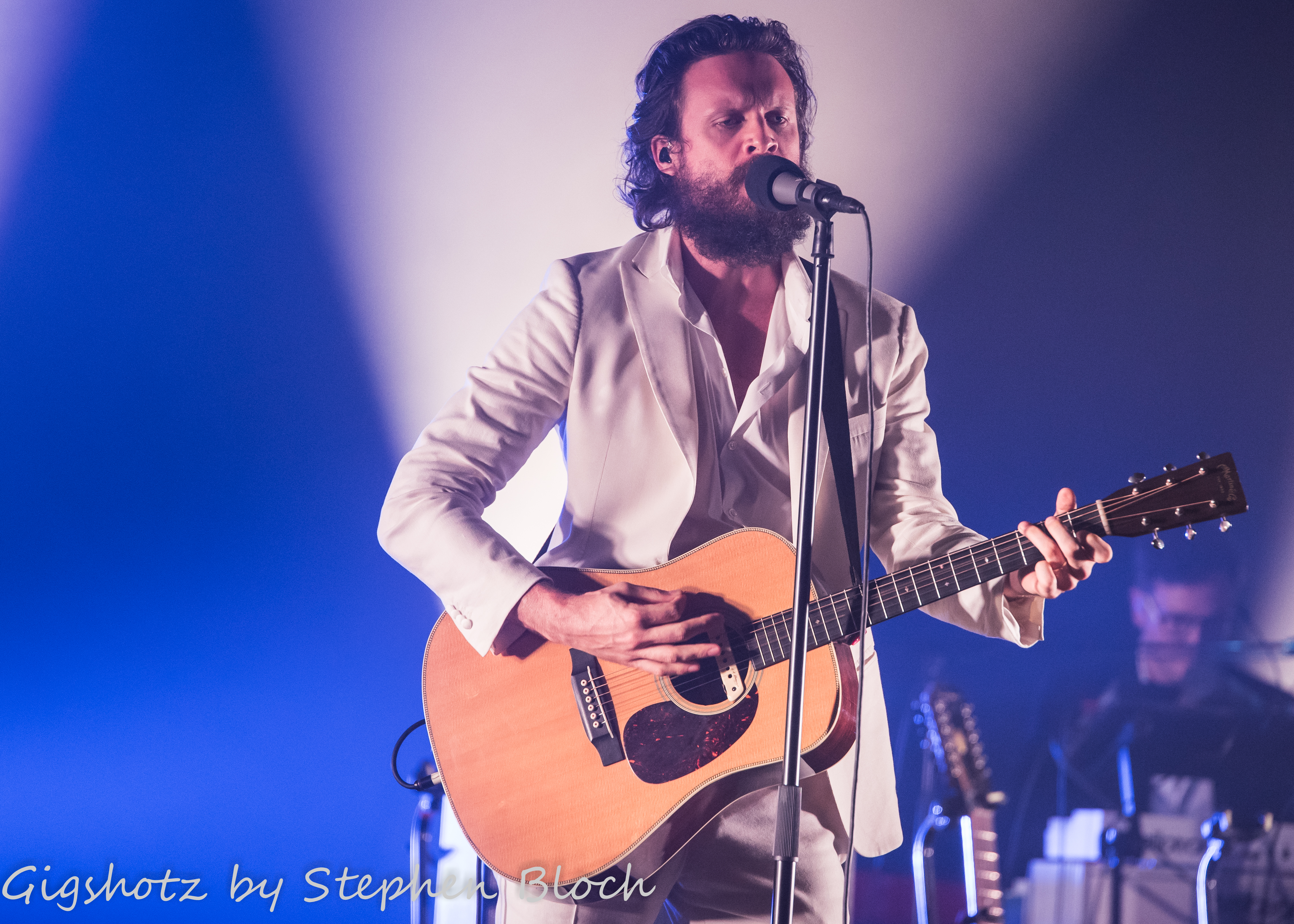 Father John Misty in Milwaukee (A Gallery) Father John Misty in Milwaukee (A Gallery)