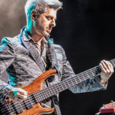 Listen to Mike Gordon Discuss “The Metaphysics of Groove” on Tom Marshall’s ‘Under The Scales’ Podcast