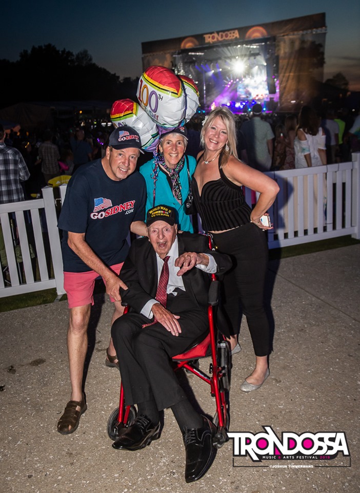 World War II Veteran Celebrates His 100th Birthday at Widespread Panic’s Trondossa Festival World War II Veteran Celebrates His 100th Birthday at Widespread Panic’s Trondossa Festival
