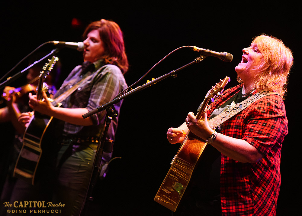Indigo Girls and Daisy the Great at The Capitol Theatre (A Gallery)