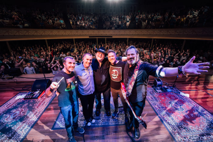 Premiere: Blues Traveler “When You Fall Down” (Lyric Video) Premiere: Blues Traveler “When You Fall Down” (Lyric Video)