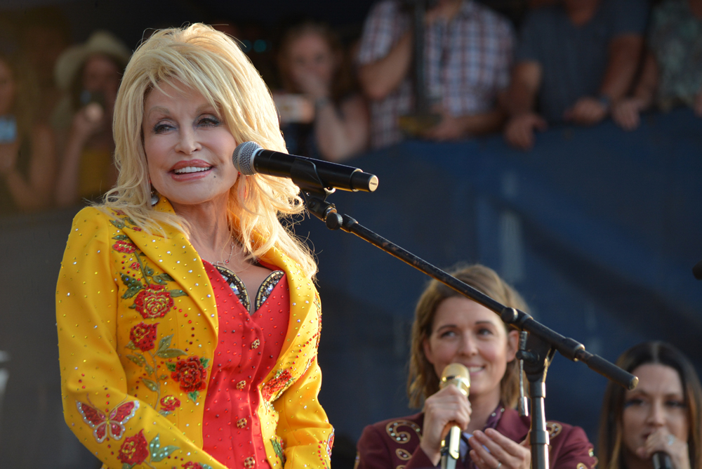 Newport Folk 2019 Day Two: Dolly Parton, Judy Collins and Linda Perry Make Surprise Appearances at ♀♀♀♀ Collaboration