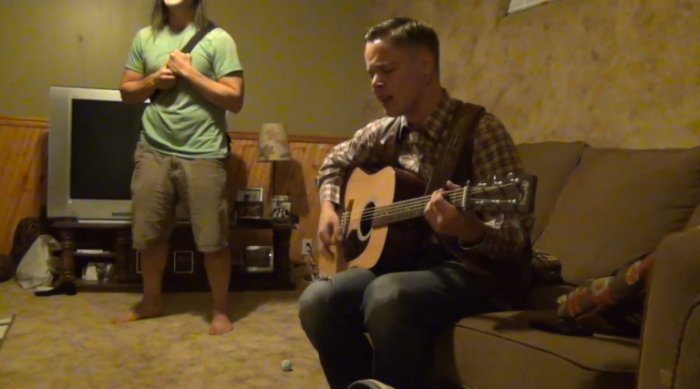 Watch a Young Billy Strings Perform “Dust in a Baggie” at a 2012 House Party Watch a Young Billy Strings Perform “Dust in a Baggie” at a 2012 House Party