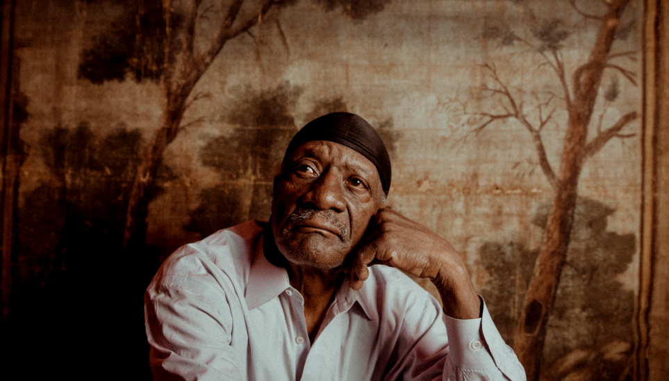 Video Premiere: Jimmy “Duck” Holmes Showcases America’s Oldest Juke Joint in “All Night Long” Video Premiere: Jimmy “Duck” Holmes Showcases America’s Oldest Juke Joint in “All Night Long”