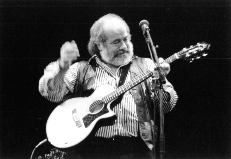 The Greatest Stories Never Told: Robert Hunter Walks Through the Grateful Dead’s “Greatest Hits”