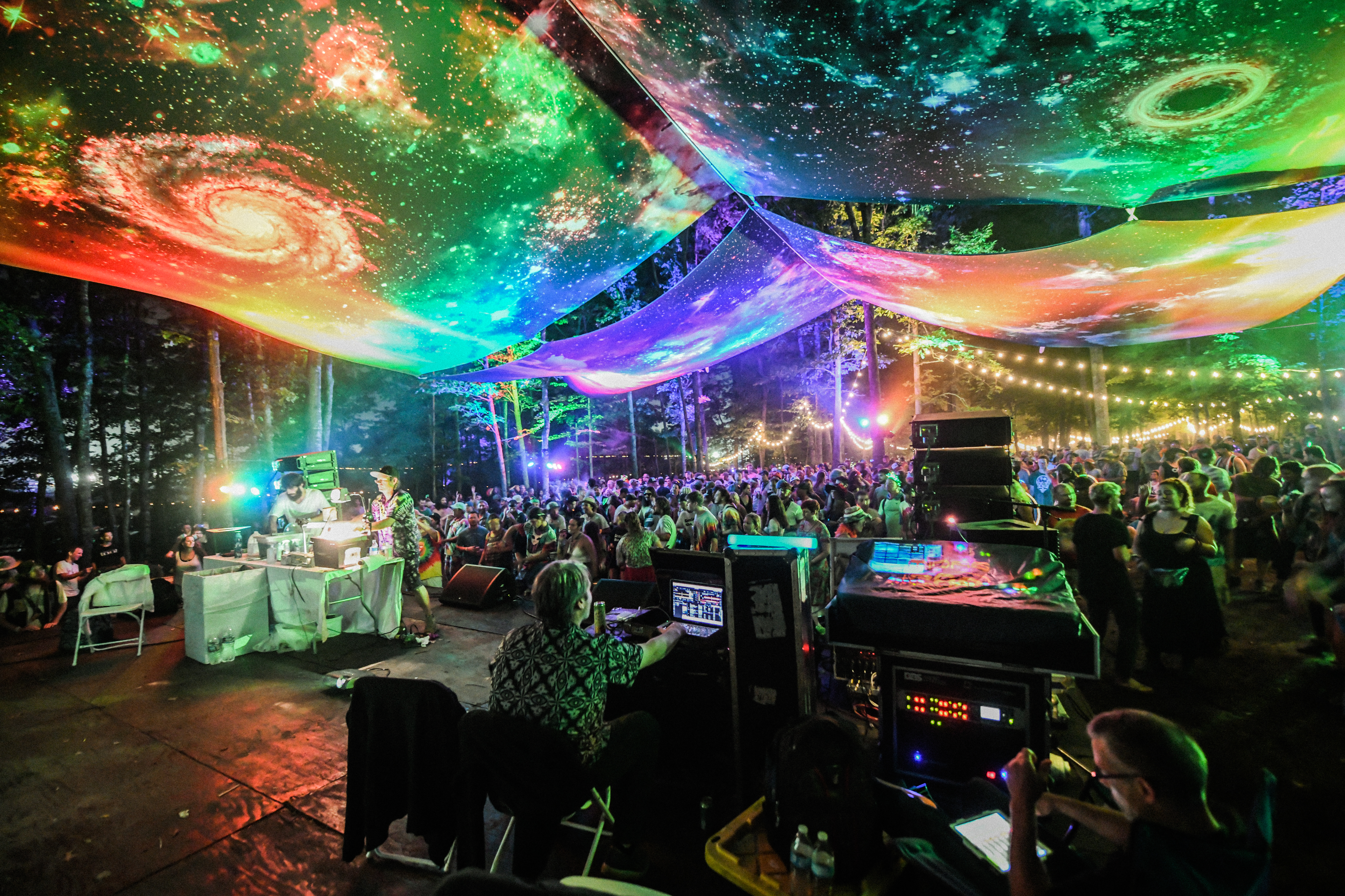 Relix Schedules Late-Night Jerry Dance Parties After Dead & Company in Boulder and Chicago Relix Schedules Late-Night Jerry Dance Parties After Dead & Company in Boulder and Chicago
