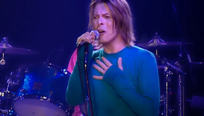 New David Bowie Live Record Will Showcase 1999 Paris Gig New David Bowie Live Record Will Showcase 1999 Paris Gig