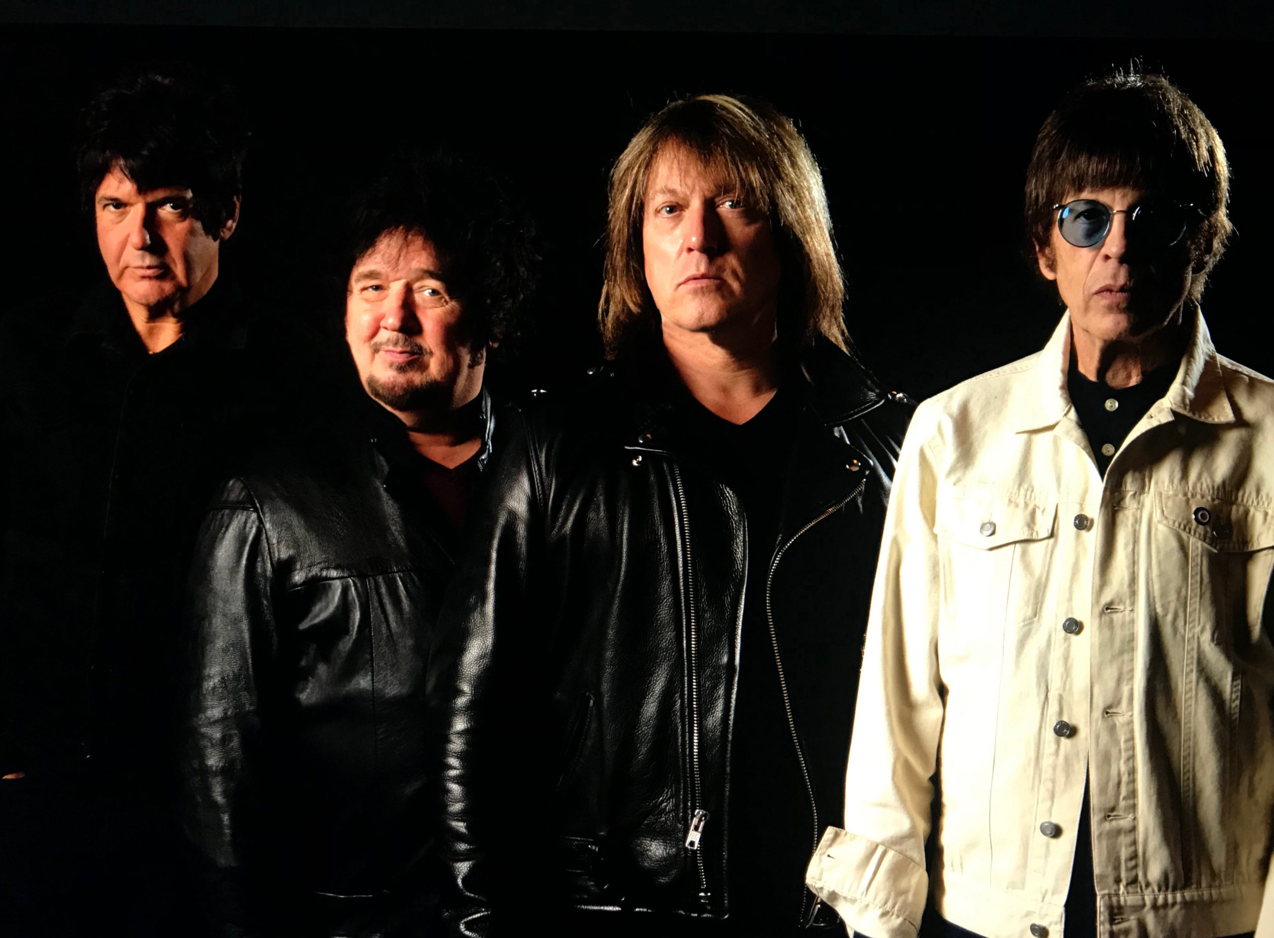Video Premiere: The Empty Hearts (Featuring Elliot Easton and Clem Burke) Nod to Horror Classics in “Jonathan Harker’s Journal”