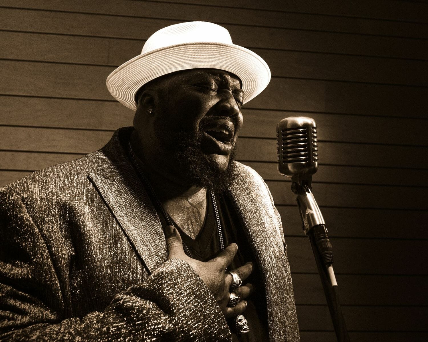 Song Premiere: Sugaray Rayford “Please Take My Hand”