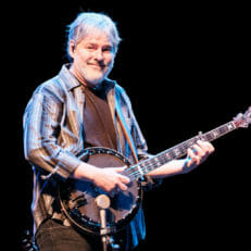 Béla Fleck Brings ‘My Bluegrass Heart Tour’ to Charleston Music Hall (A Gallery)