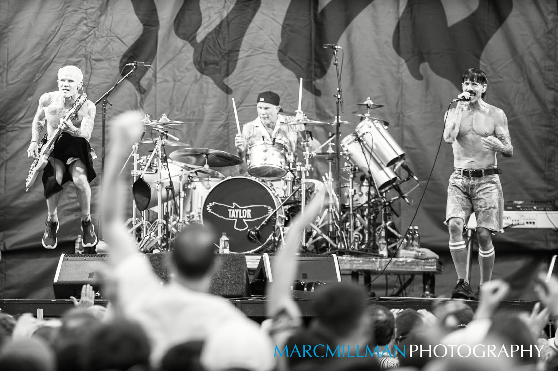 Red Hot Chili Peppers Sell Recording Catalog to Warner for $300 Million