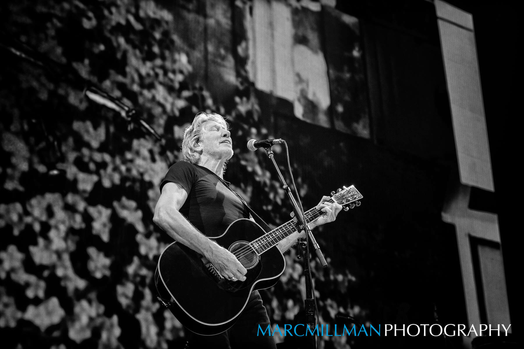 Roger Waters Debuts “The Bar” at This Is Not A Drill Tour Kick-Off in Pittsburgh