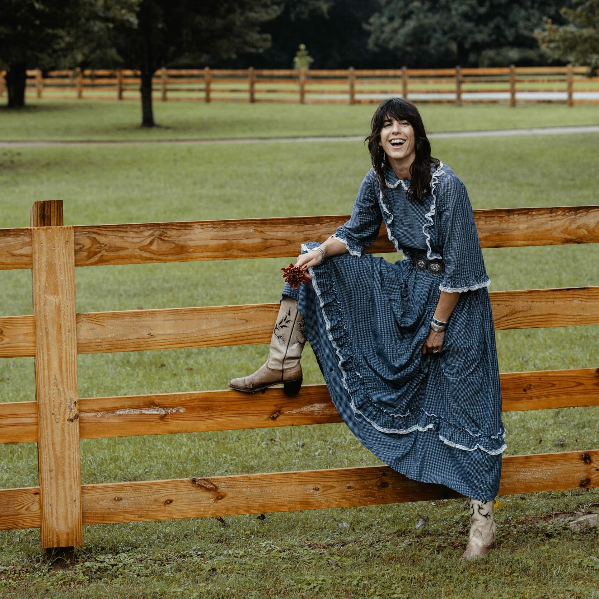 Nicki Bluhm: Home Team