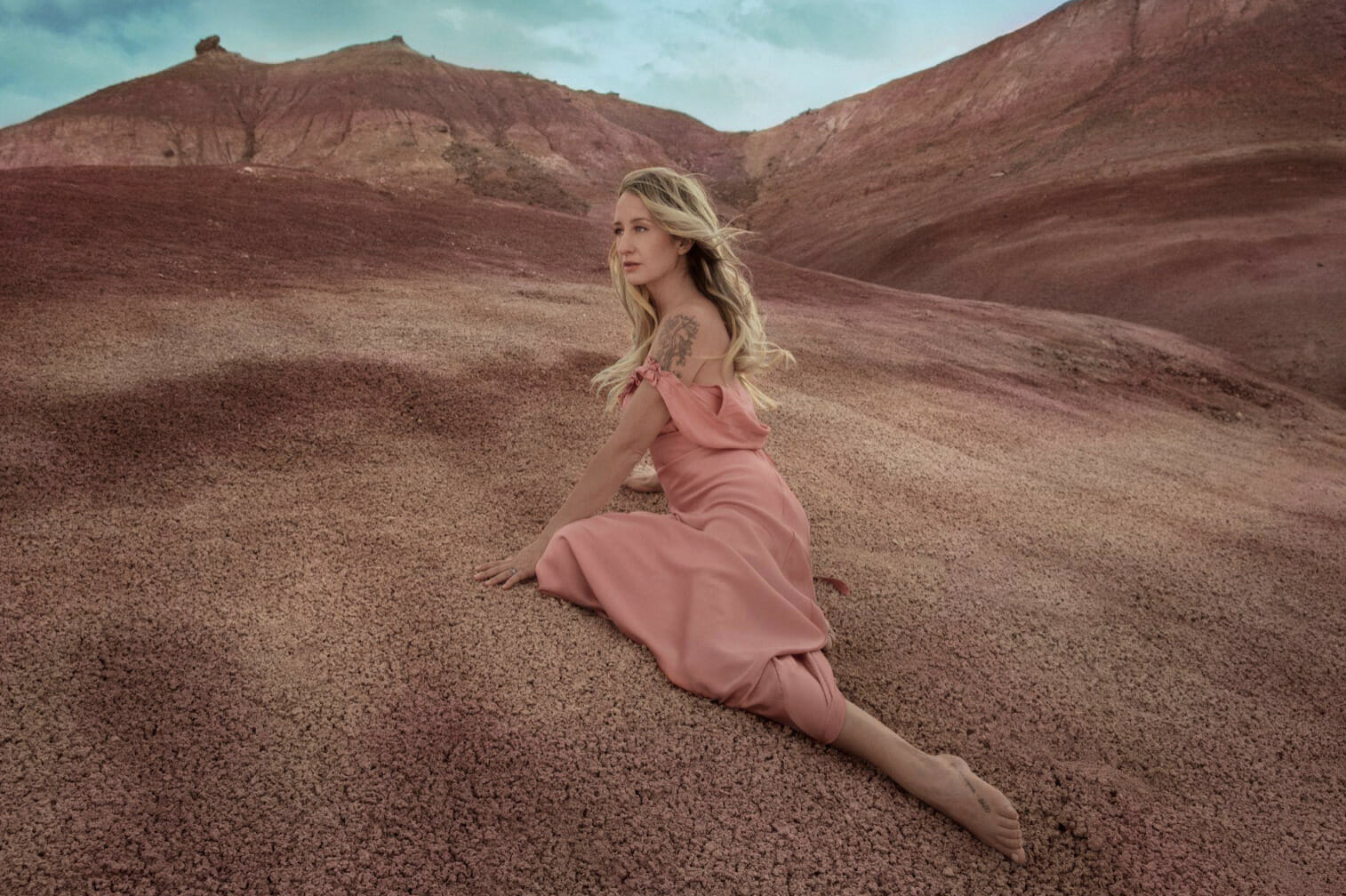 Margo Price Announces ‘Strays,’ Shares Single “Change of Heart” Margo Price Announces ‘Strays,’ Shares Single “Change of Heart”