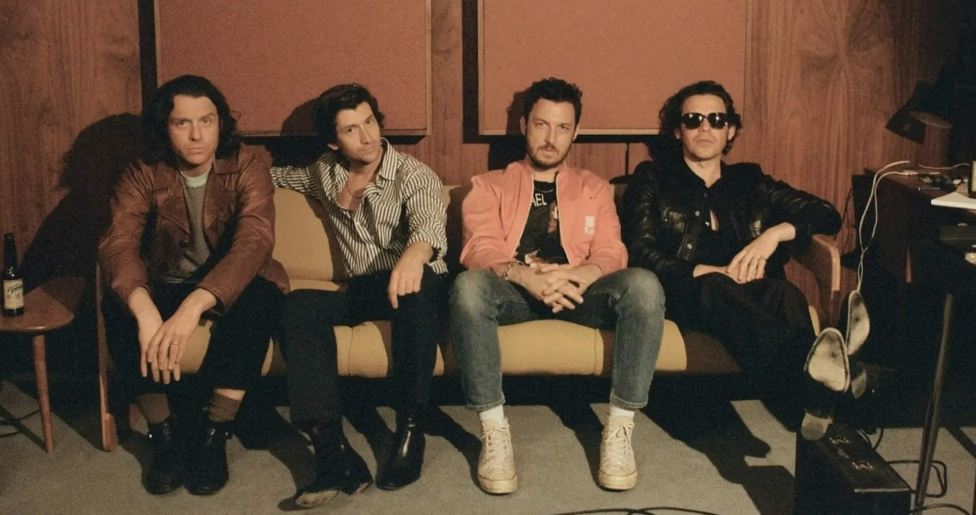Watch: Arctic Monkeys Share TV Debut of “Body Paint” on ‘Fallon’