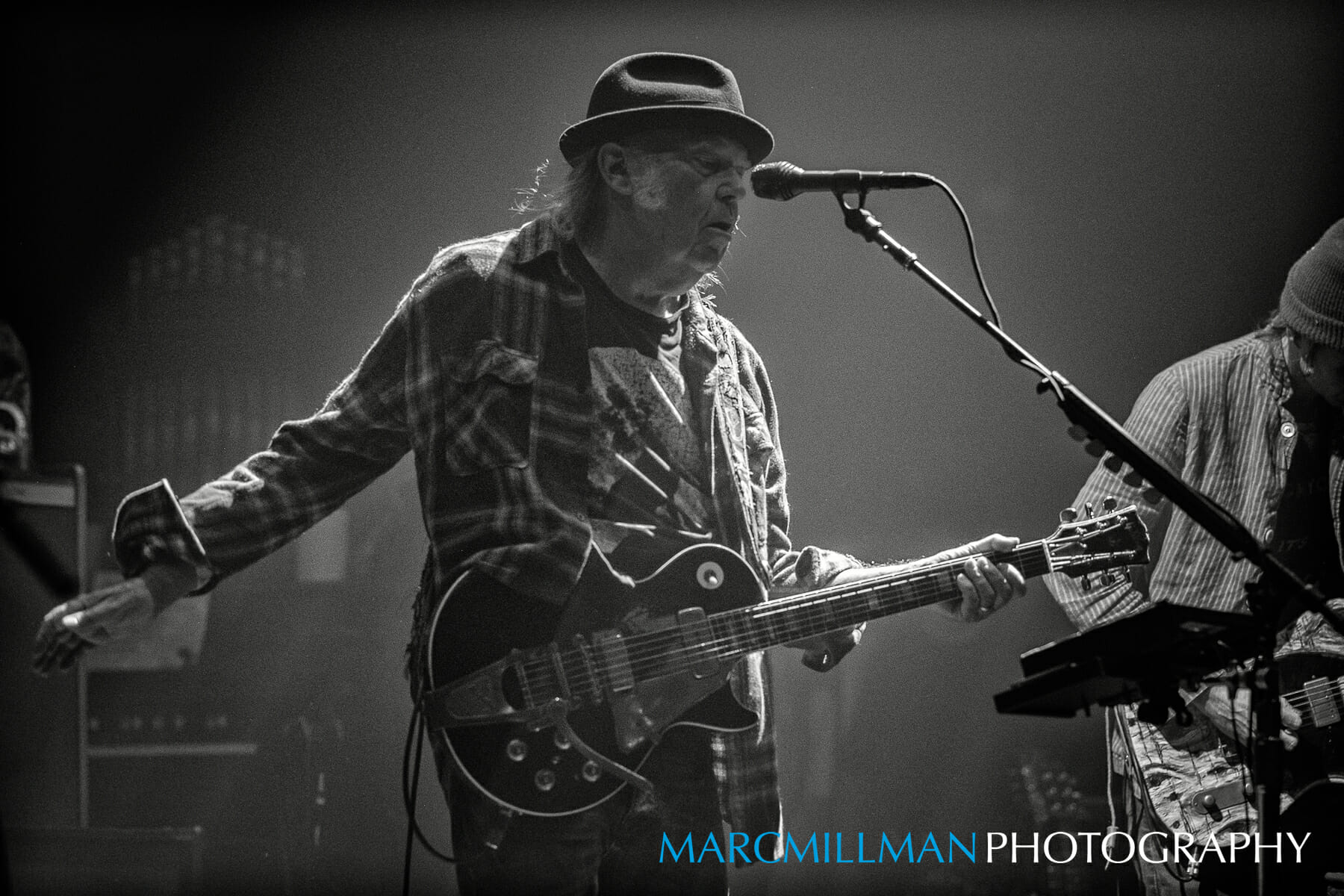 Neil Young Announces First Concert Since 2019