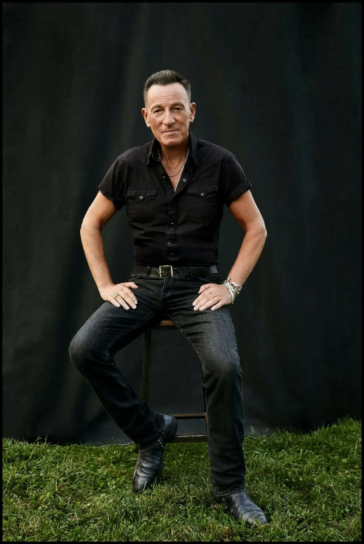 Watch Now: Bruce Springsteen Sings “My Hometown” at Irish Pub Ahead of Dublin Run