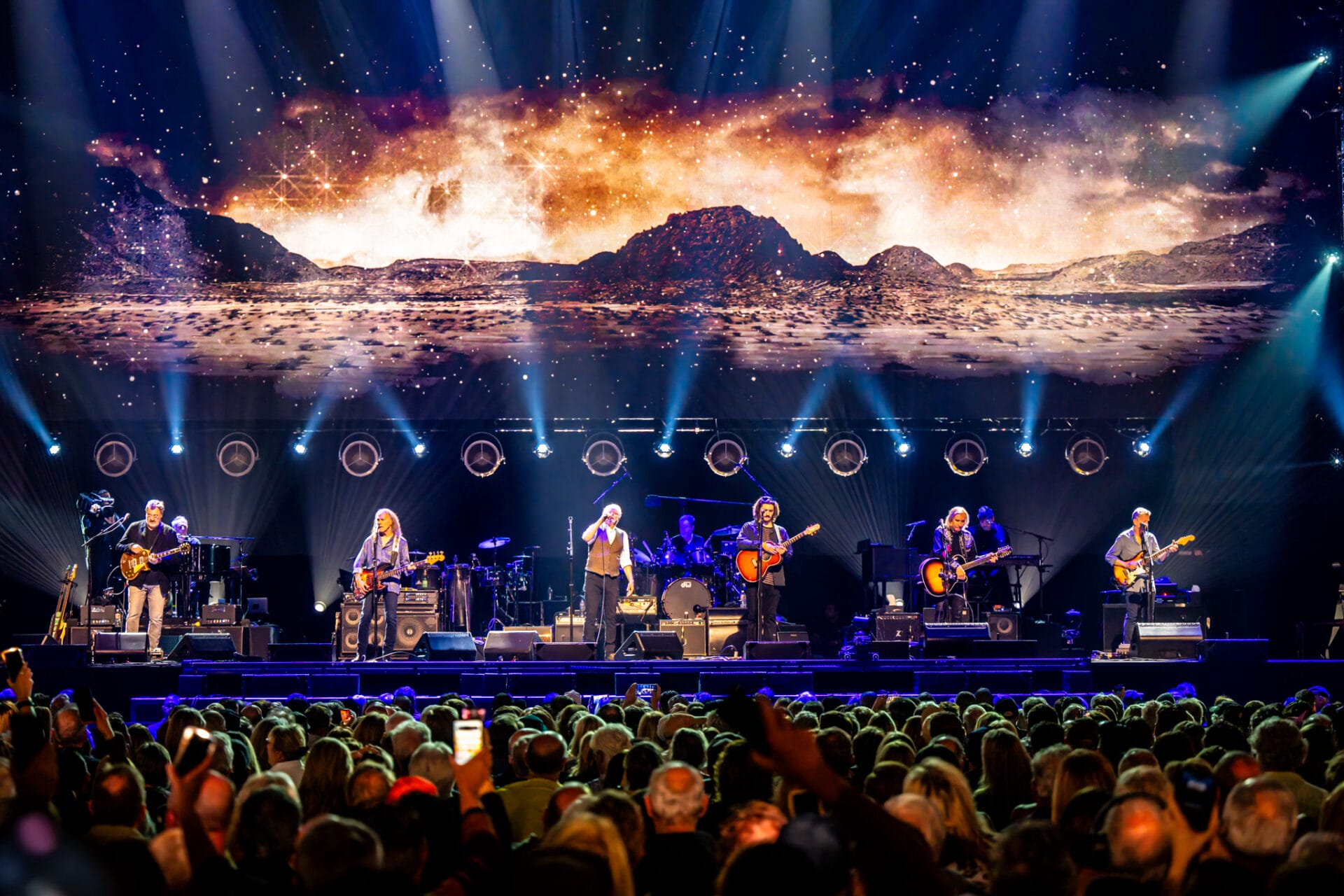 Eagles Renew Sphere Residency with Autumn Dates