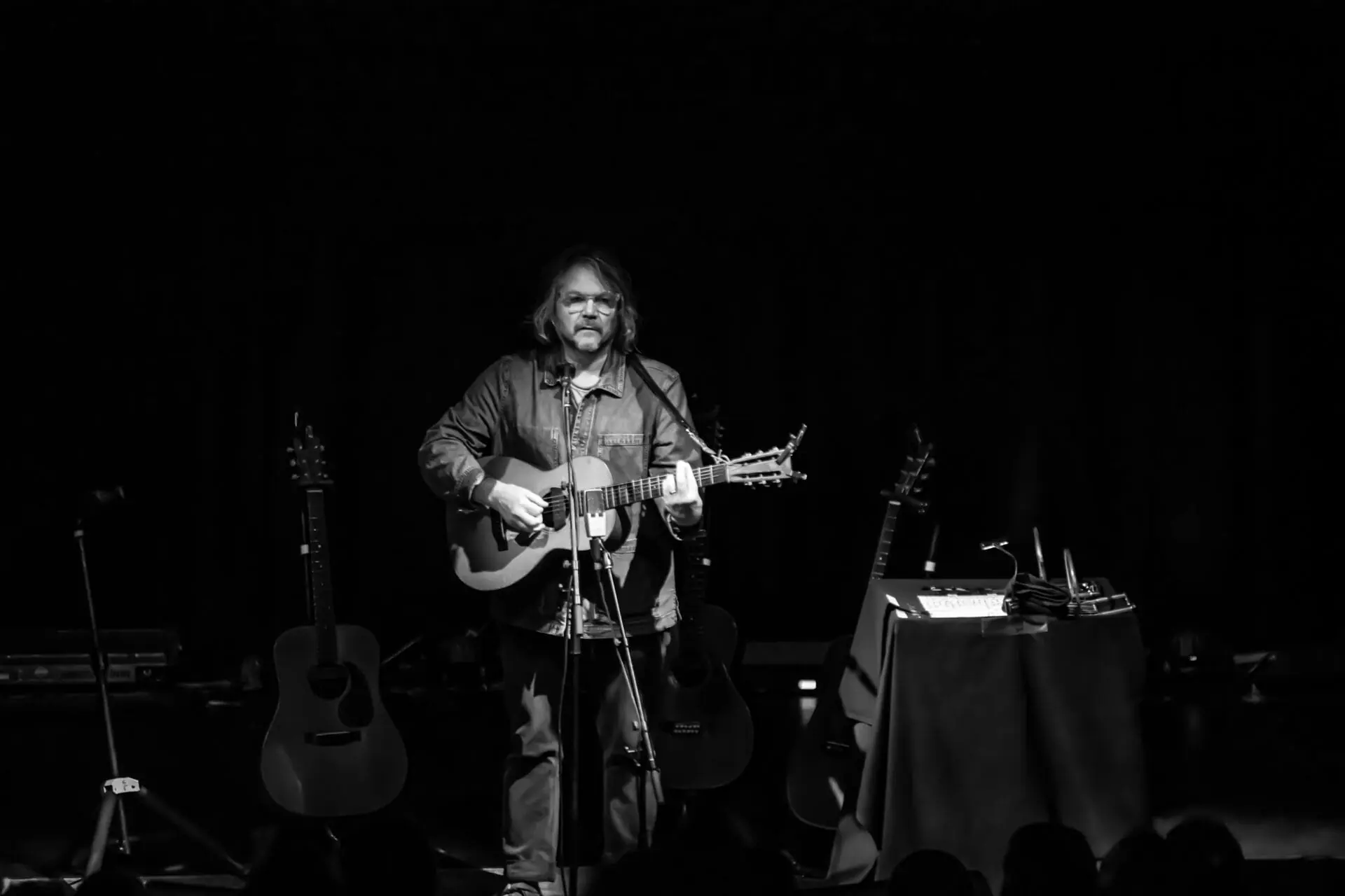 Watch: Jeff Tweedy Nods to London Greats Over Two Nights at Islington Assembly Hall, Debuts The Clash, Brian Eno, T. Rex, The Kinks and More Covers Watch: Jeff Tweedy Nods to London Greats Over Two Nights at Islington Assembly Hall, Debuts The Clash, Brian Eno, T. Rex, The Kinks and More Covers