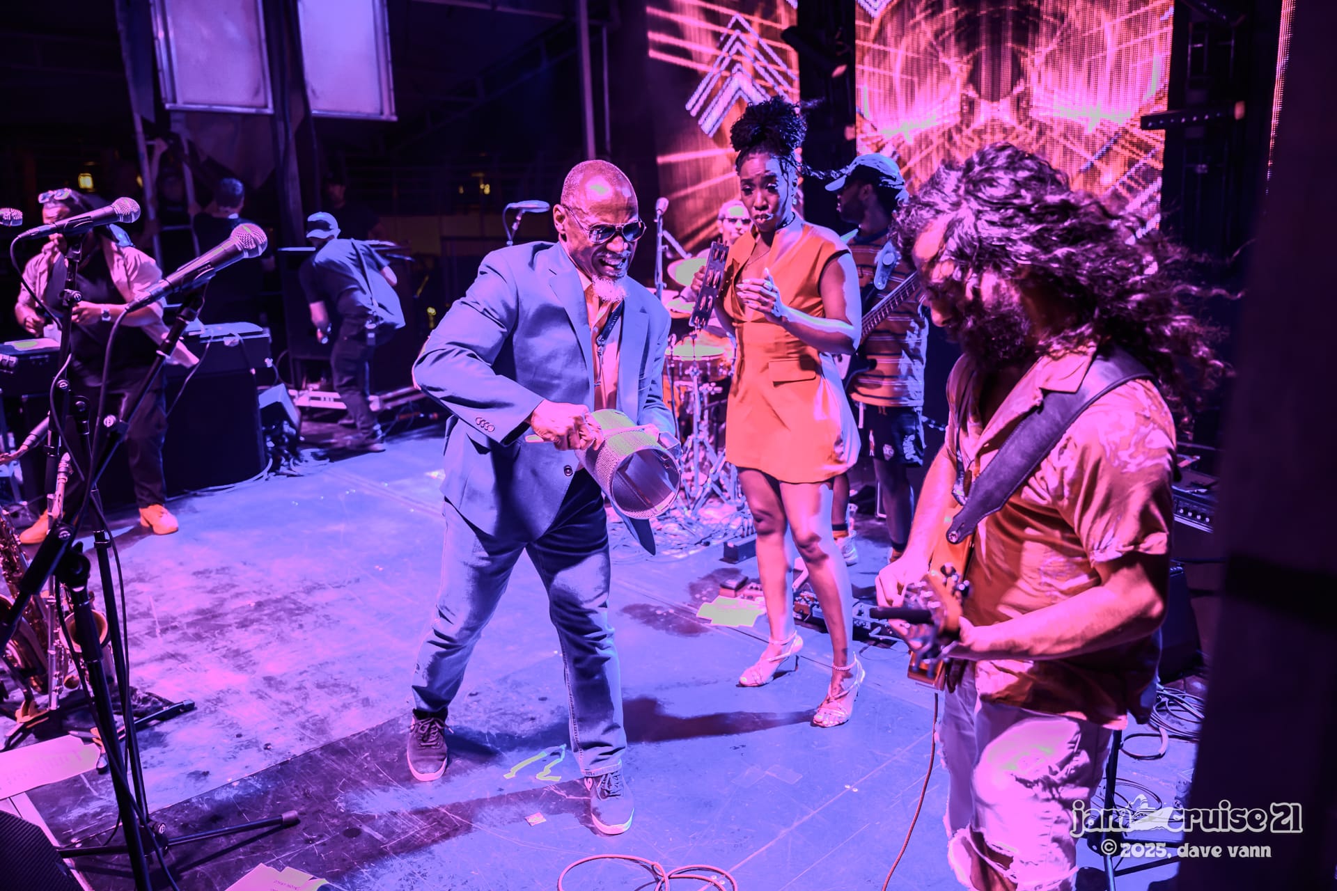 Love the One You’re With: Jam Cruise Day One [A Recap] 