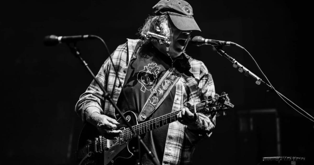 Neil Young And The Chrome Hearts Confirm Love Earth World Tour After