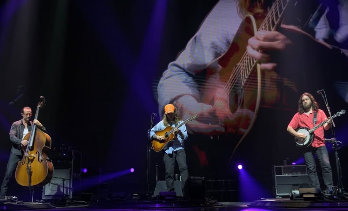 Billy Strings Busts Out Bob Dylan’s “Tangled Up in Blue,” Offers Peach State Nods with Widespread Panic Cover and “My Little Georgia Rose” Finale Billy Strings Busts Out Bob Dylan’s “Tangled Up in Blue,” Offers Peach State Nods with Widespread Panic Cover and “My Little Georgia Rose” Finale
