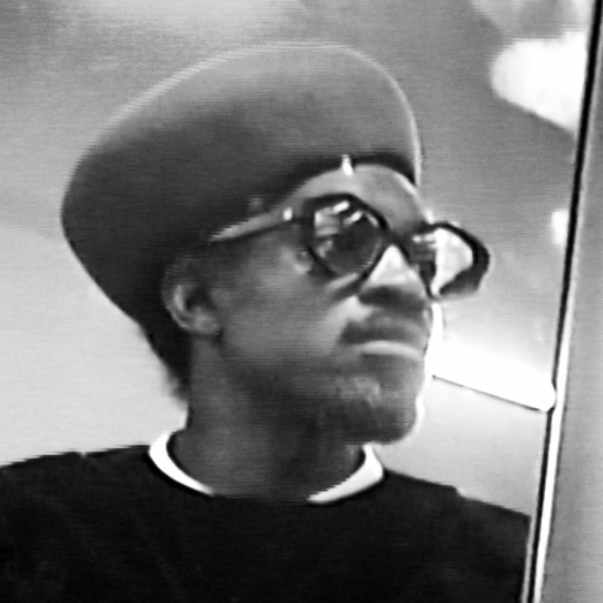 Listen: André 3000 Drops New Album ‘7 piano sketches’ from the Met Gala Listen: André 3000 Drops New Album ‘7 piano sketches’ from the Met Gala