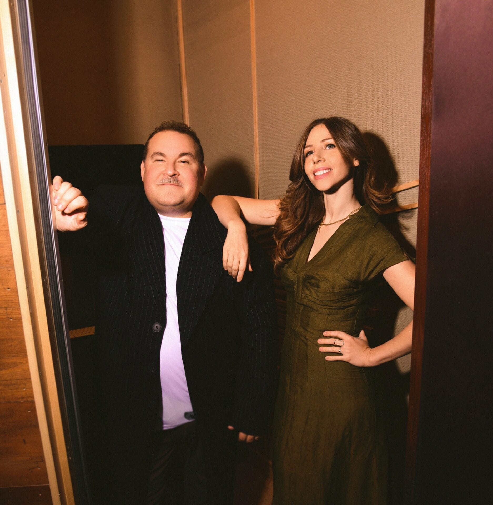 Listen: Rachael & Vilray Unveil ‘West of Hollywood’ with “Love Comes Around” Listen: Rachael & Vilray Unveil ‘West of Hollywood’ with “Love Comes Around”