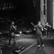 Fiddlin’ Flair: Jason Crosby Joins Dave Matthews Band on “Pig” and “Ants Marching” in Holmdel