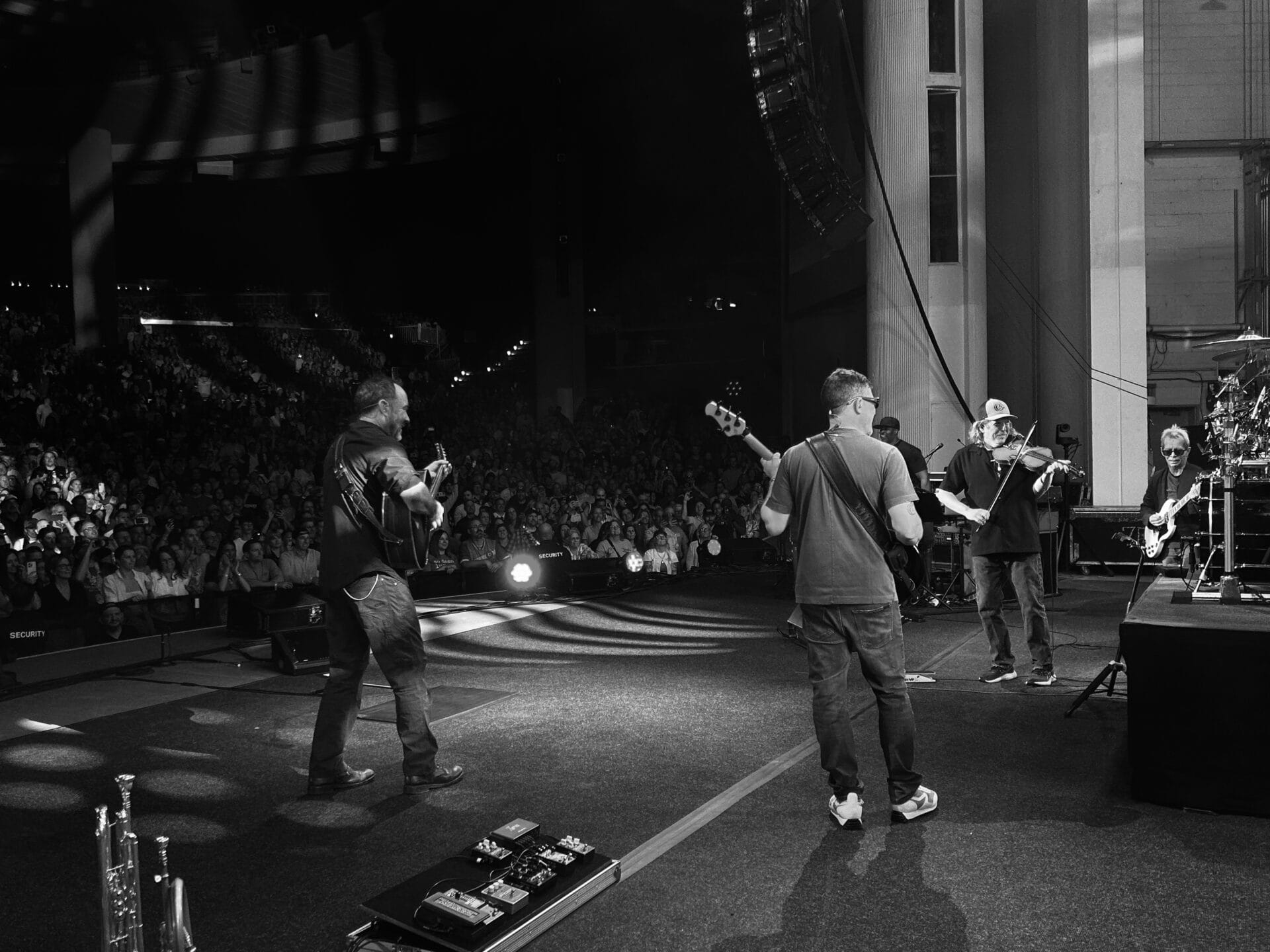 Fiddlin’ Flair: Jason Crosby Joins Dave Matthews Band on “Pig” and “Ants Marching” in Holmdel Fiddlin’ Flair: Jason Crosby Joins Dave Matthews Band on “Pig” and “Ants Marching” in Holmdel