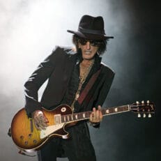 Fortunate One: Joe Perry Keeps the Train Rolling with Brad Whitford, Chris Robinson and Robert DeLeo