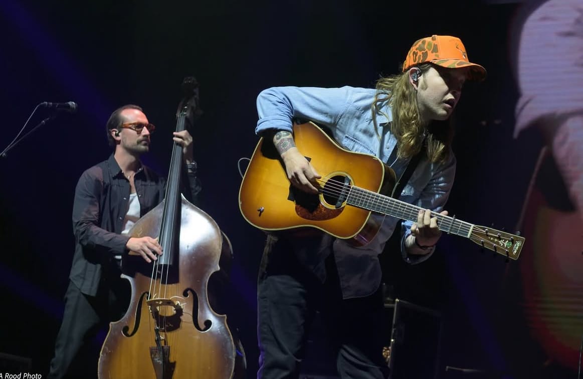 Billy Strings Welcomes Michael Cleveland for Bill Monroe Tribute in Louisville