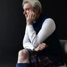 David Byrne Revives “Psycho Killer” After 19 Years at Tour Opener