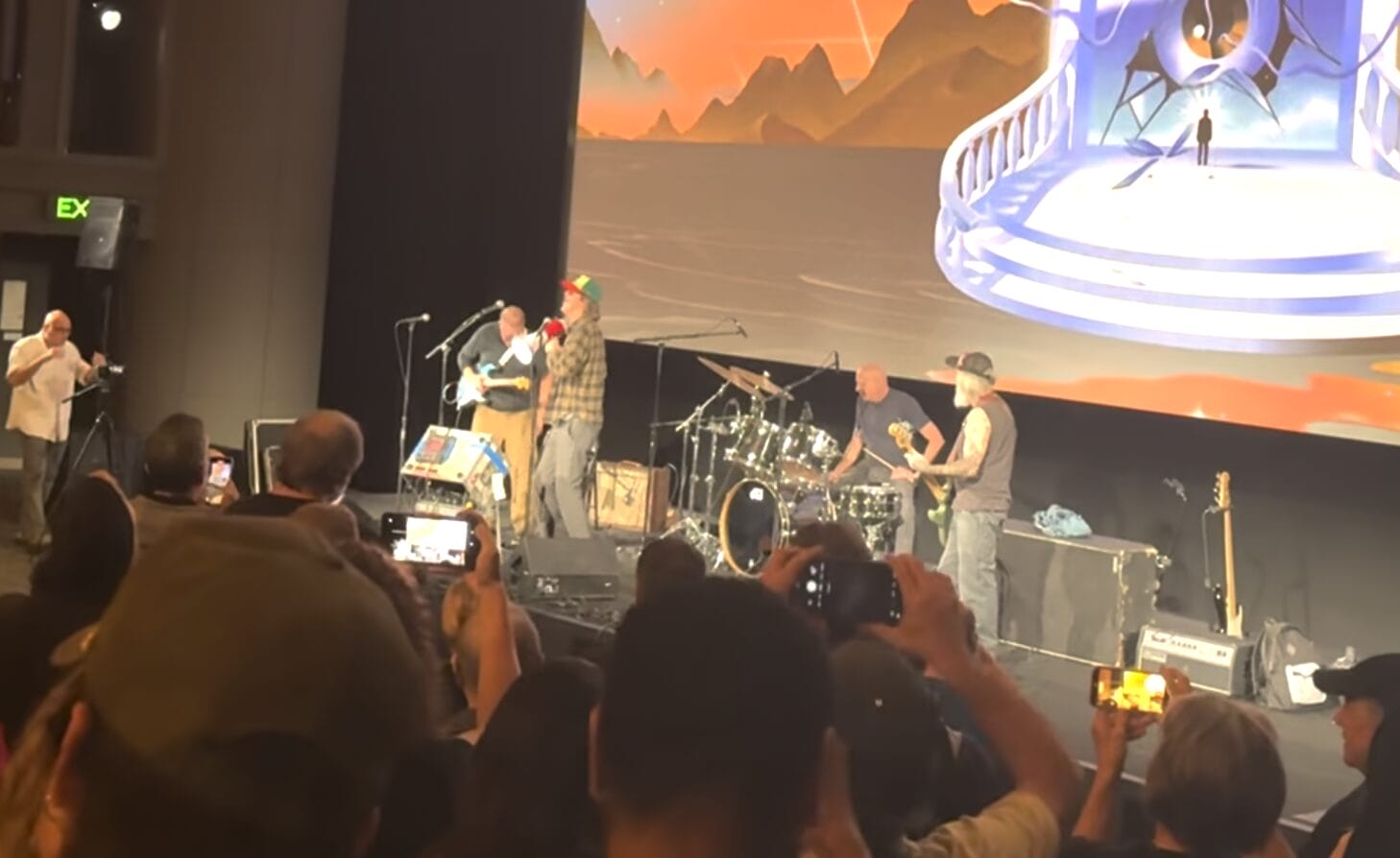 Butthole Surfers Reunite for First Performance in Eight Years Butthole Surfers Reunite for First Performance in Eight Years