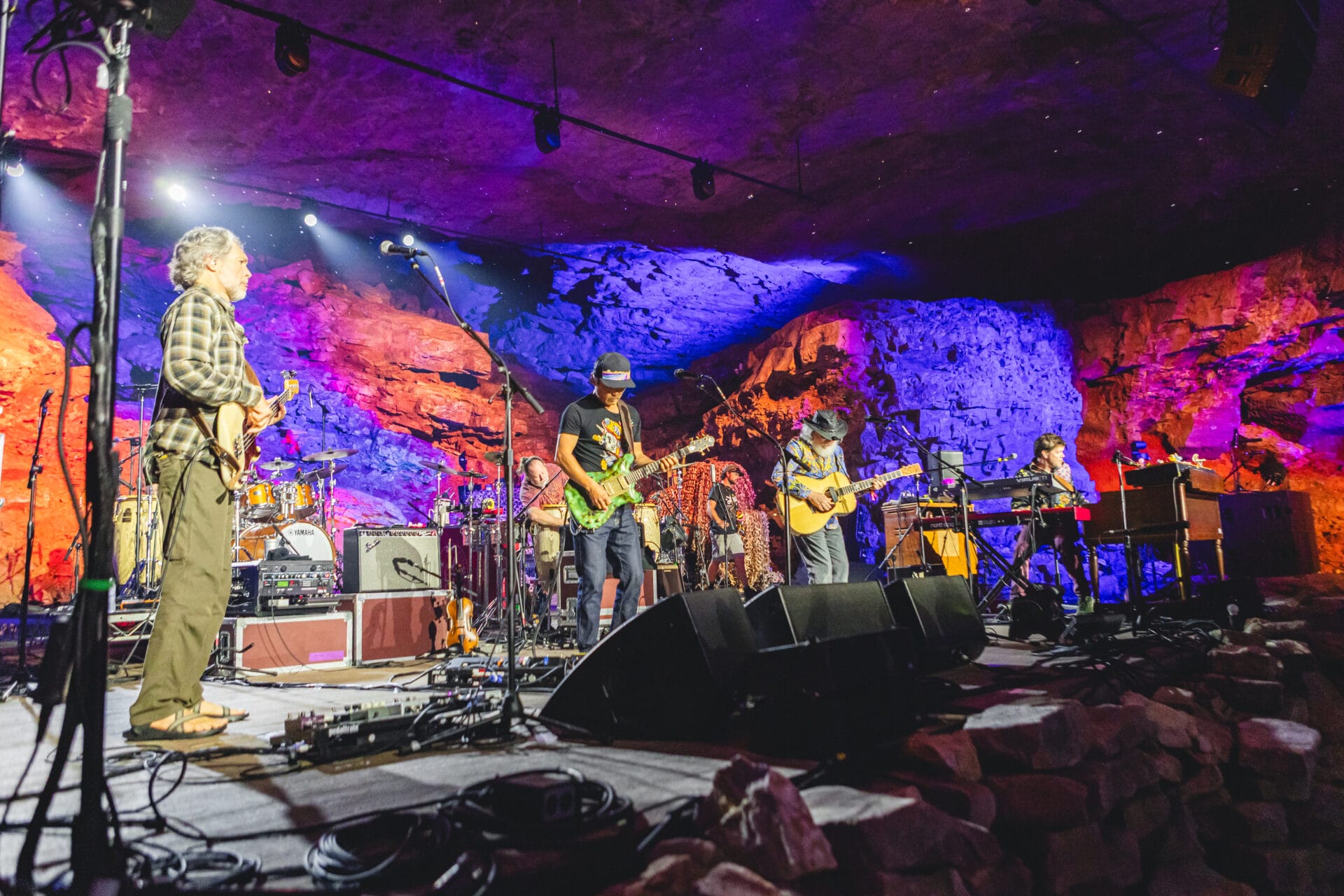 Video Premiere: The String Cheese Incident Take Viewers Below Ground and Incite an Instrumental Trance on “Hi Ho No Show” Live at The Caverns