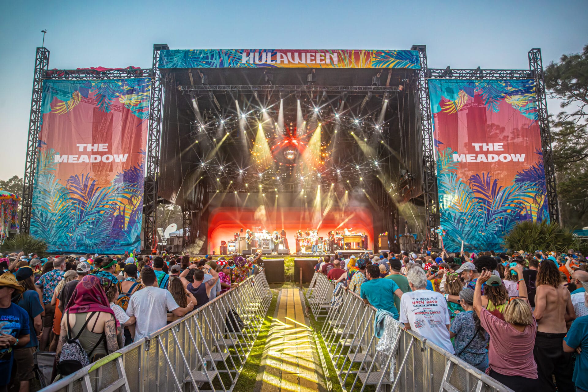 The String Cheese Incident and moe. Set Off Suwannee Hulaween 2025 The String Cheese Incident and moe. Set Off Suwannee Hulaween 2025